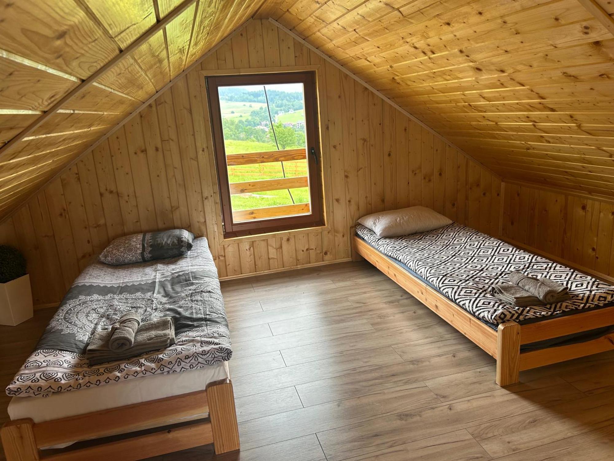 Domek Caloroczny Poręba Wielka Exterior foto